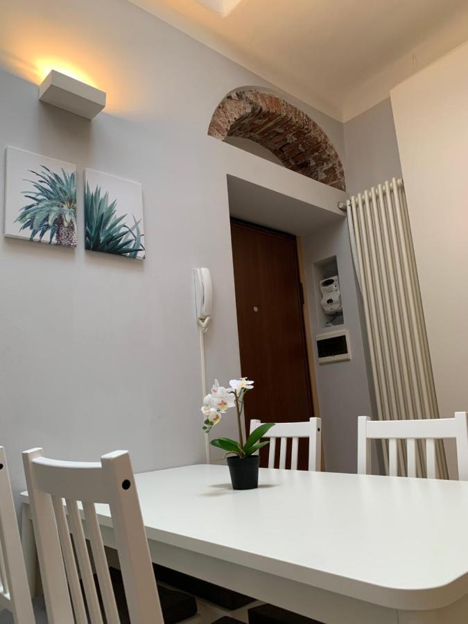 Bilocale Di Ringhiera In Corso Como/Garibaldi 밀라노 외부 사진